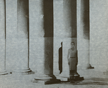 o.T. aus der Serie 'Federleicht', 2024

analoge SW-Fotografie auf Schleifpapier, 22 x 26,5 cm, gerahmt
2/4, rückseitig signiert, datiert, nummeriert und beschriftet

Ausrufpreis: 400,-