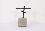 3 STRICHLICHKEIT, 2018

Metall, Gips, Kunststoff, Lack, Beton, ca. 26 x 23 cm
auf der Unterseite signiert und datiert

AUSRUFPREIS: 400.-
